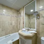 Alicate Apartment