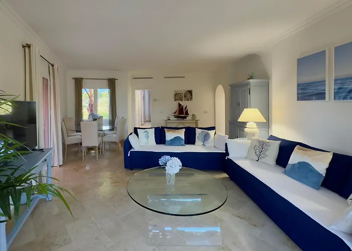 Alicate アパート